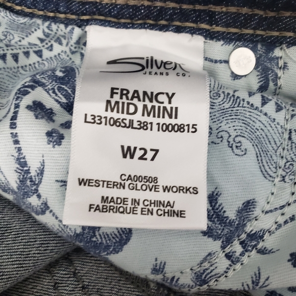 SILVER Francy Distressed Mini Jean Skirt size 27 - Picture 3 of 4